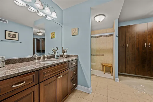 $315,000 | 1103 North Mill Street, Unit 111, Naperville, IL 60563