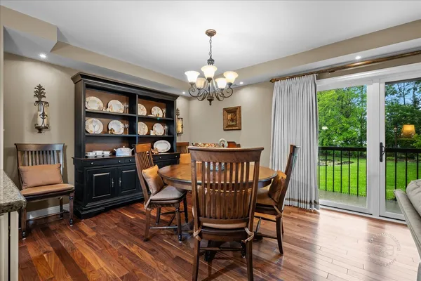 $315,000 | 1103 North Mill Street, Unit 111, Naperville, IL 60563