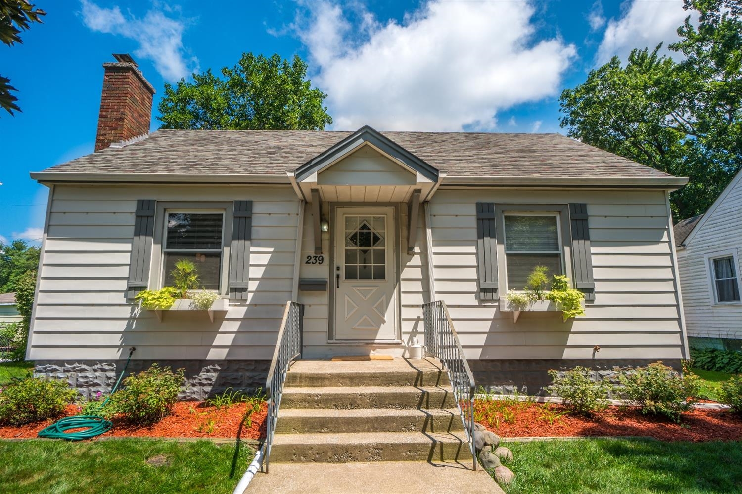 239 North Indiana Street Griffith, IN 46319 - Photo 1 of 10 1500x1000