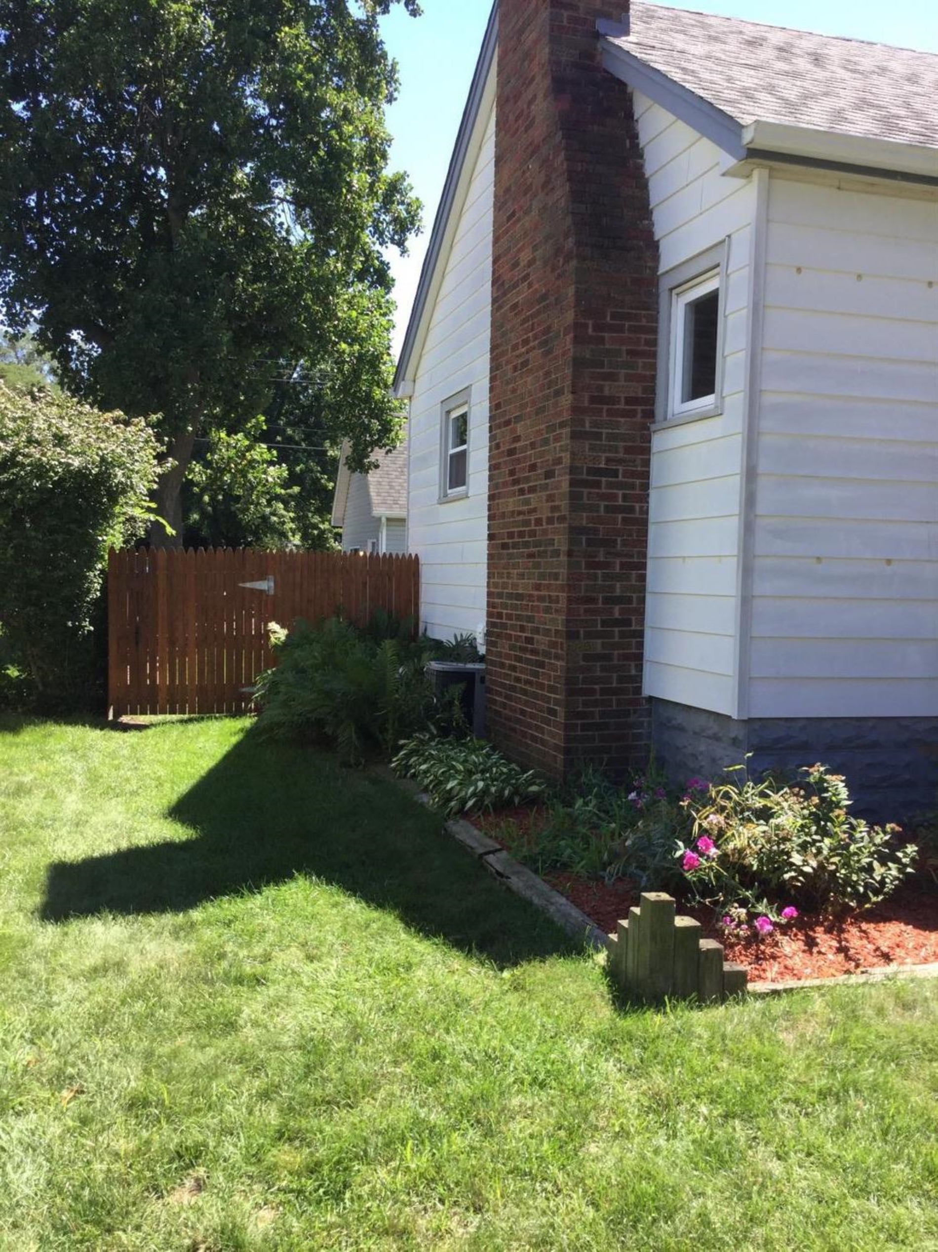 239 North Indiana Street Griffith, IN 46319 - Photo 2 of 10 1900x2535