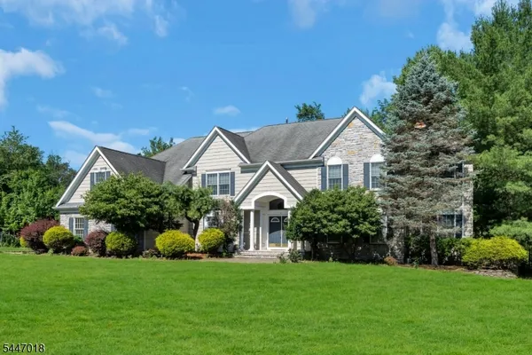 $1,495,000 | 15 Mattben Drive, Warren, NJ 07059