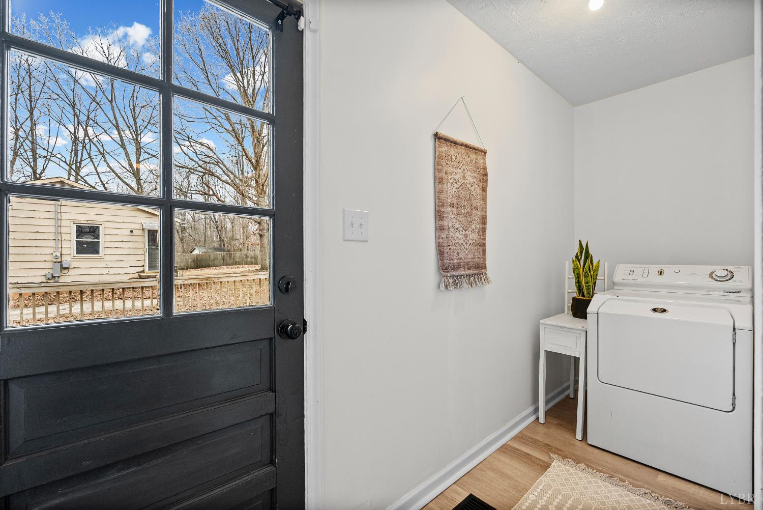 2622 Bethany Road Rustburg, VA 24588 - Photo 9 of 28 a utility room with dryer and washer