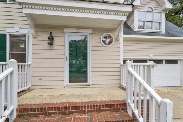 $499,900 | 903 Norwood Lane, Apex, NC 27502
