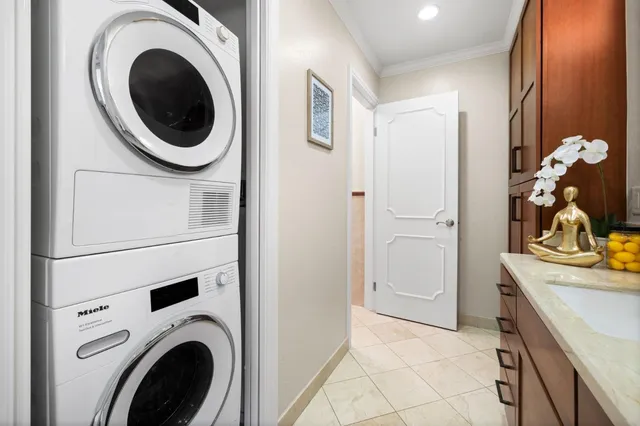 $1,380,000 | 445 Oak Grove Avenue, Unit 15, Menlo Park, CA 94025