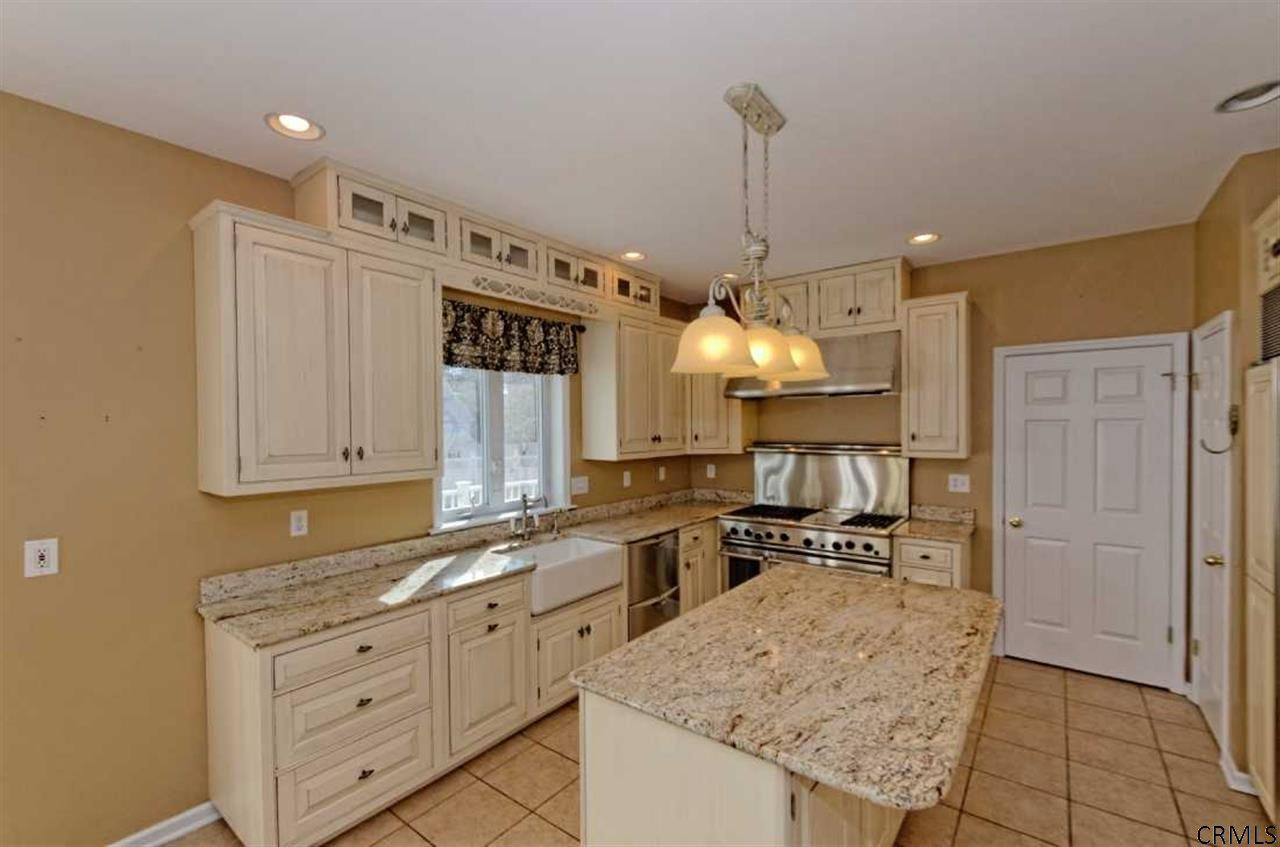 4 Montery Road Guilderland, NY 12303 - Photo 14 of 25 Photo 14