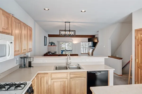 $899,000 | 312 Kestrel Lane, Unit 312, Silverthorne, CO 80498