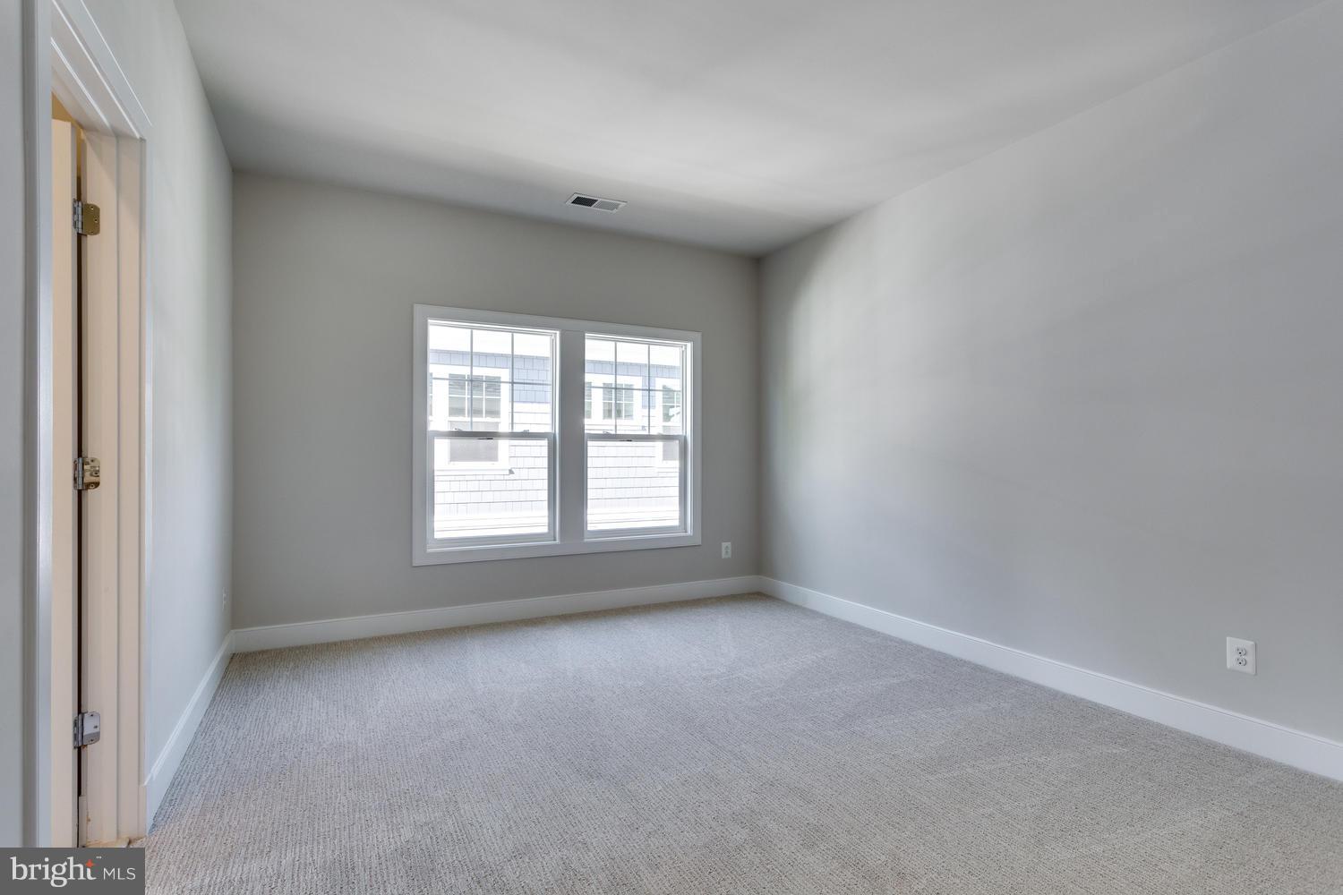 6229 Washington Boulevard Arlington, VA 22205 - Photo 19 of 29 Bedroom 2