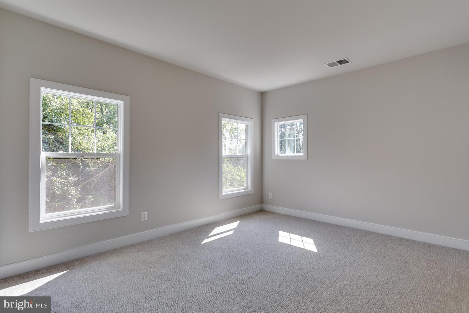 6229 Washington Boulevard Arlington, VA 22205 - Photo 22 of 29 Bedroom 4