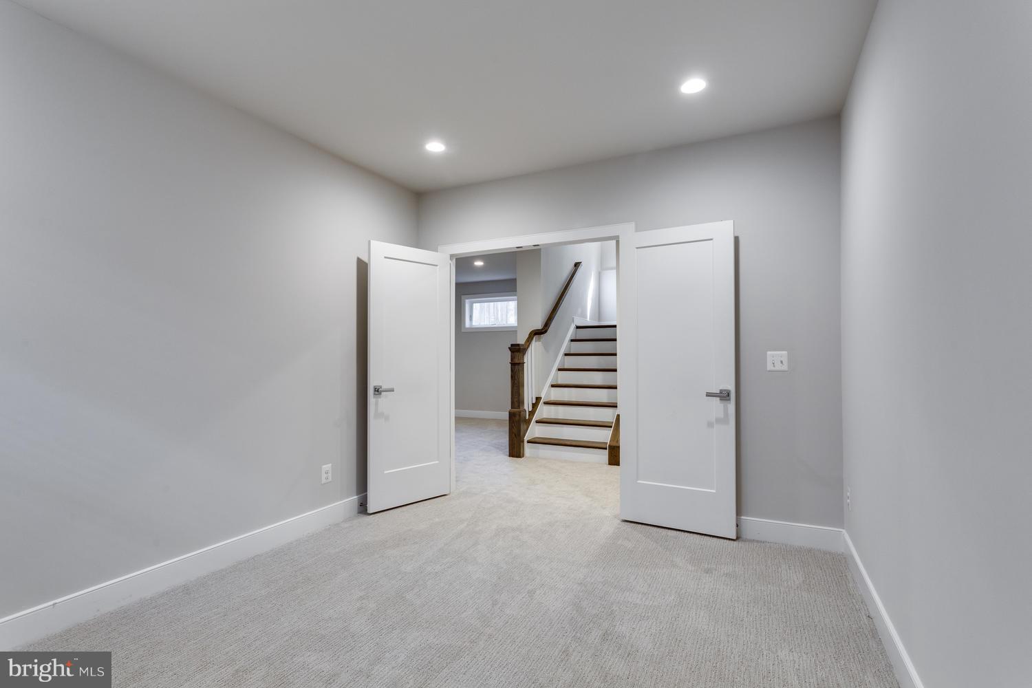 6229 Washington Boulevard Arlington, VA 22205 - Photo 25 of 29 Office