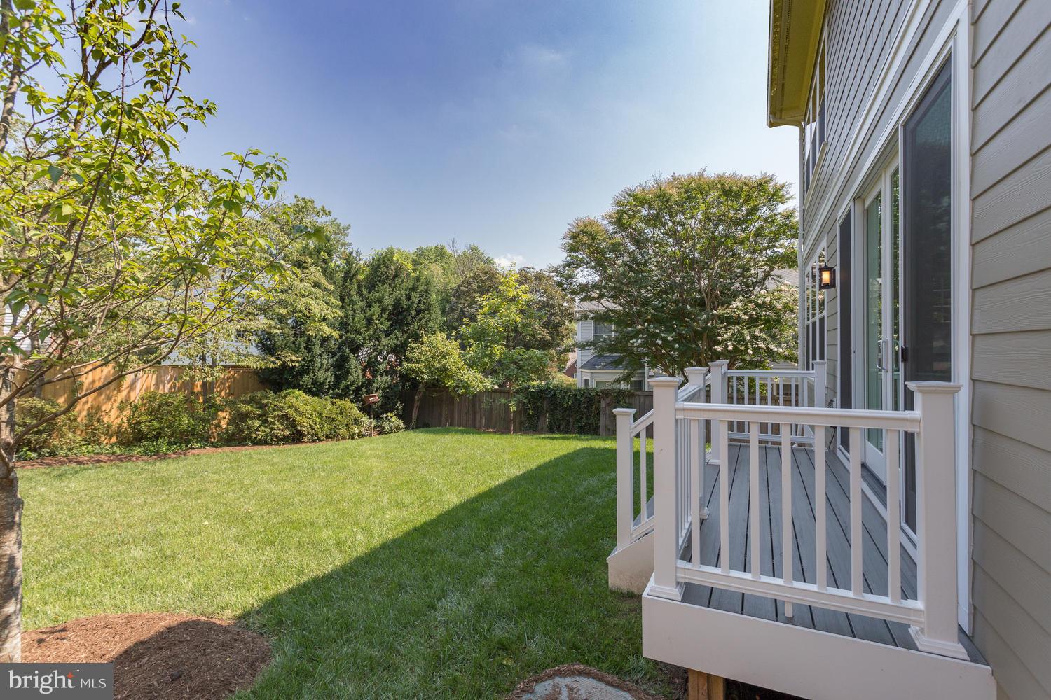 6229 Washington Boulevard Arlington, VA 22205 - Photo 29 of 29 Exterior (Rear)