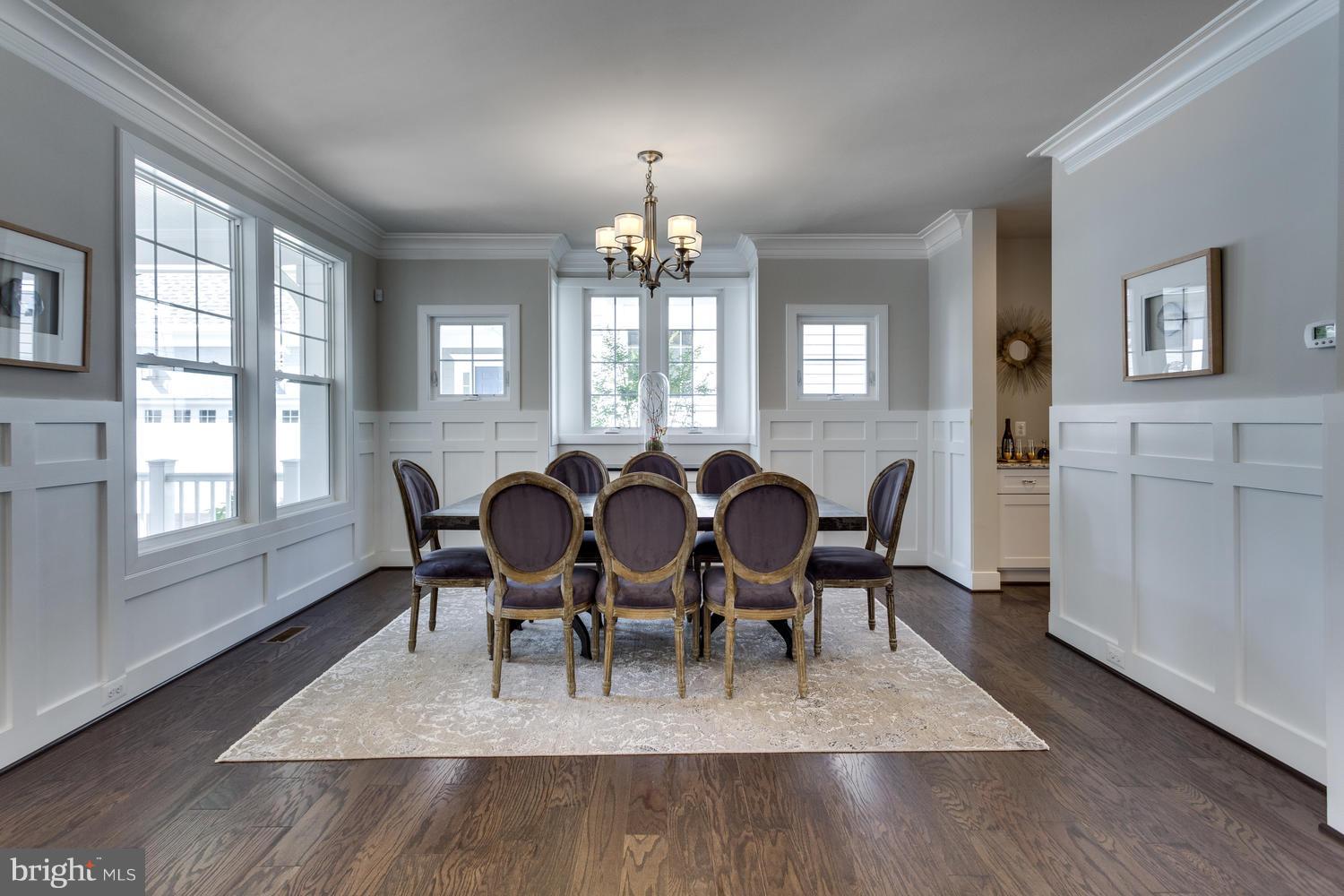 6229 Washington Boulevard Arlington, VA 22205 - Photo 6 of 29 Dining Room