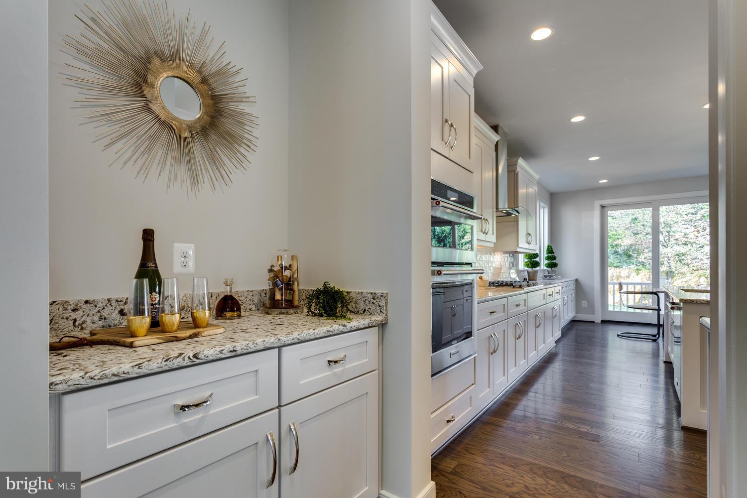 6229 Washington Boulevard Arlington, VA 22205 - Photo 8 of 29 Butler's Pantry