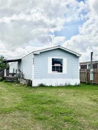 $108,500 | 2525 Oyster Creek Bend, Oyster Creek, TX 77541