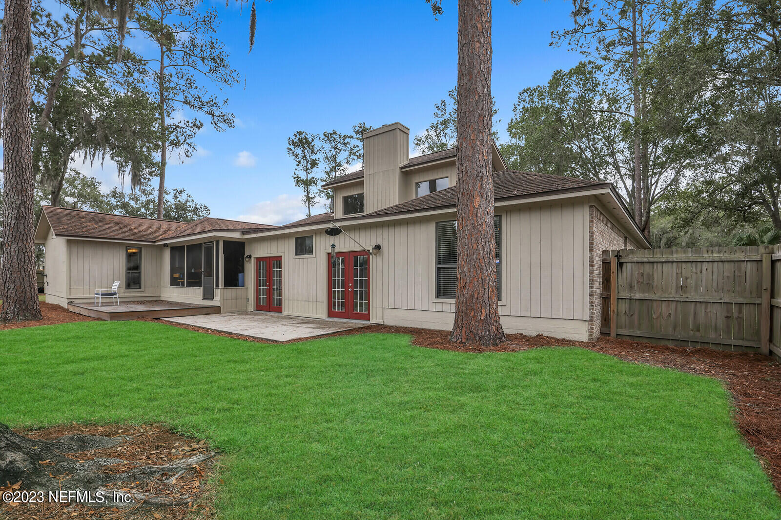 3001 Nautilus Road Middleburg, FL 32068 - Photo 5 of 26 a front view of house with yard and green space