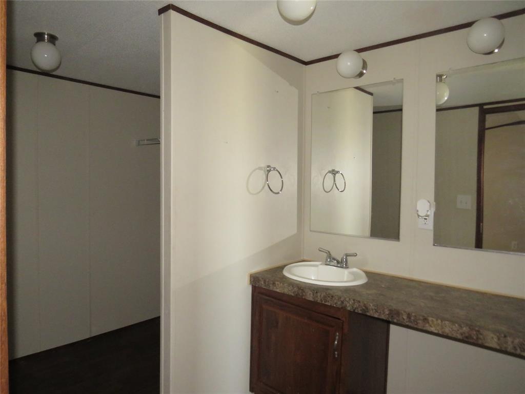 2191 Crockett Road Sanger, TX 76266 - Photo 19 of 24
