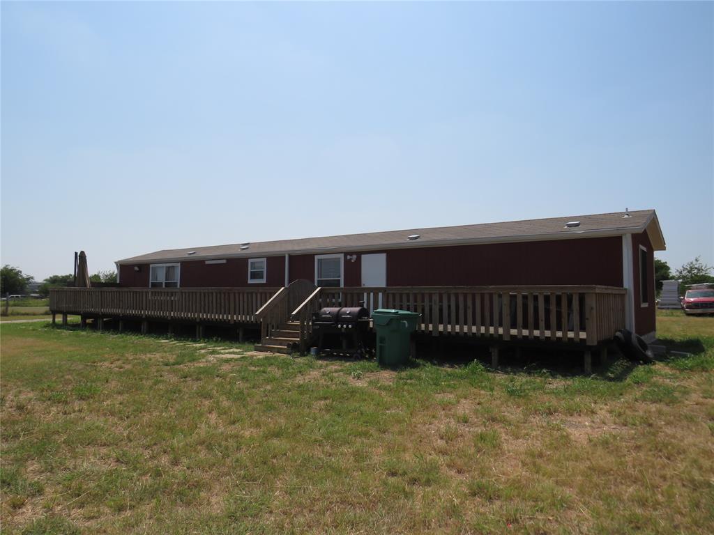 2191 Crockett Road Sanger, TX 76266 - Photo 3 of 24