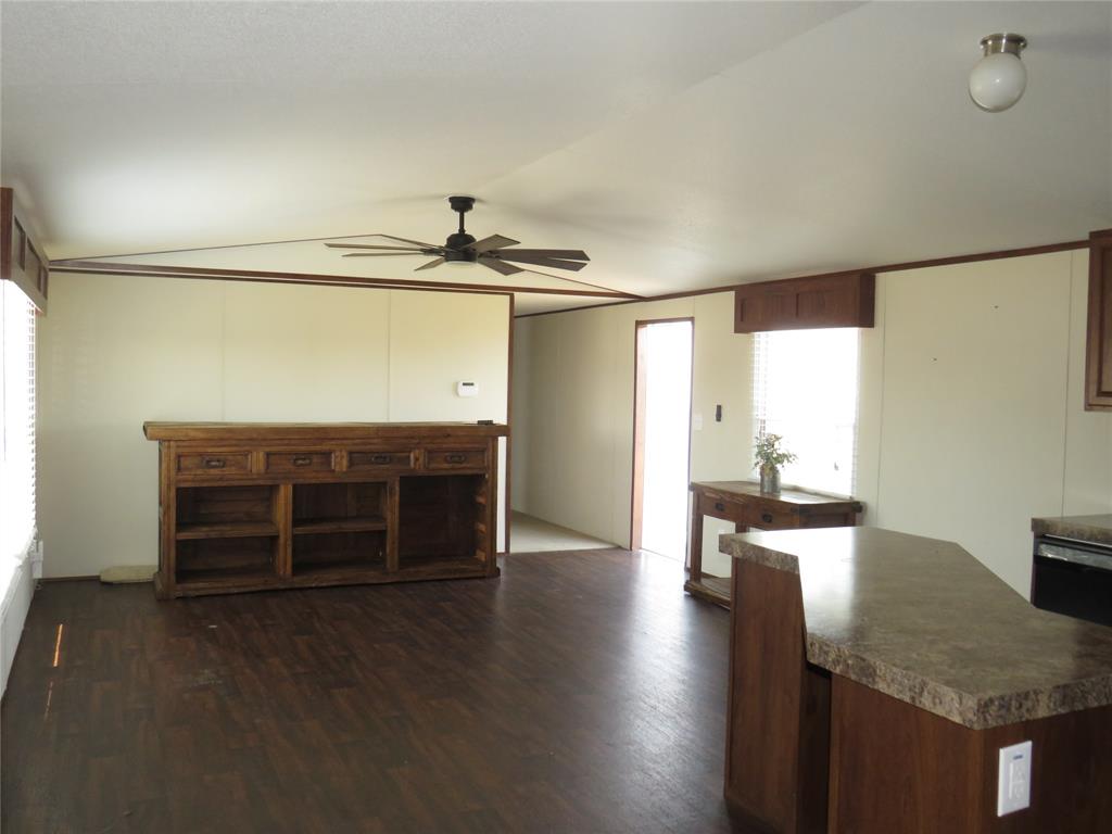 2191 Crockett Road Sanger, TX 76266 - Photo 7 of 24