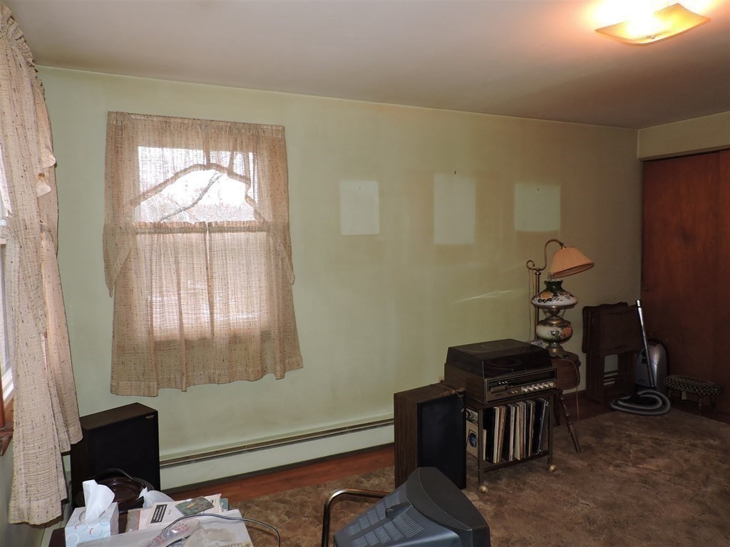 67 Southbridge Road Dudley, MA 01571 - Photo 28 of 37 Gallery Image 28