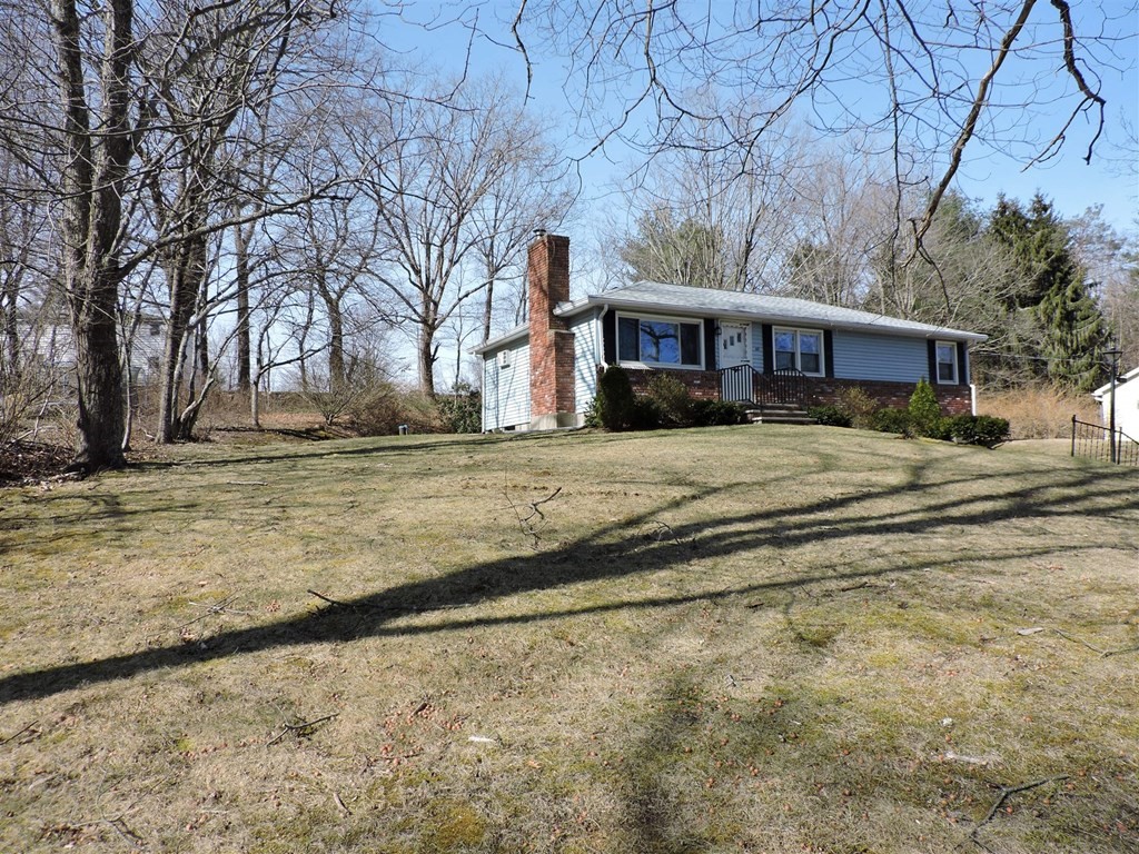 67 Southbridge Road Dudley, MA 01571 - Photo 3 of 37 Gallery Image 3