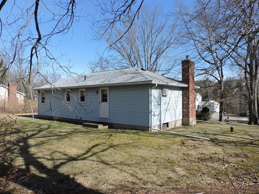 67 Southbridge Road Dudley, MA 01571 - Photo 6 of 37 Gallery Image 6