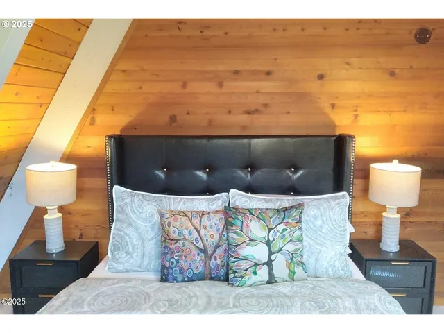 a bed room with a bed