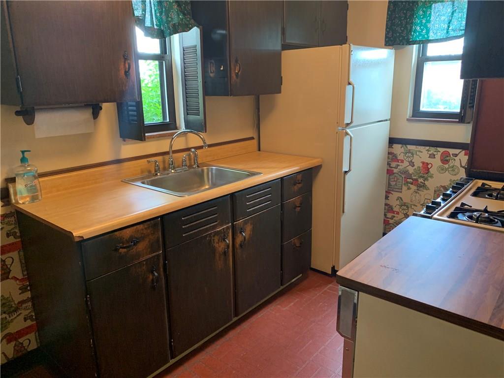 4227 Greenridge Road Pittsburgh, PA 15234 - Photo 11 of 23 Vintage kitchen.