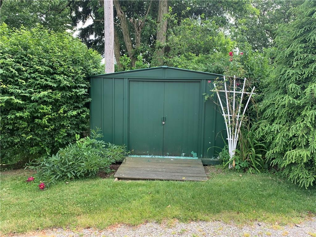 4227 Greenridge Road Pittsburgh, PA 15234 - Photo 19 of 23 Seasonable shed to store lawn equipment and supplies.
