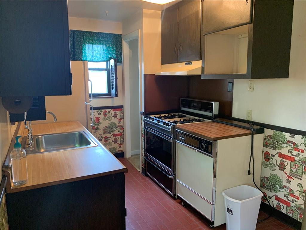 4227 Greenridge Road Pittsburgh, PA 15234 - Photo 10 of 23 Vintage kitchen.
