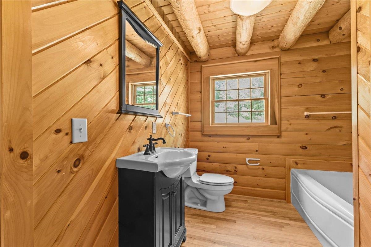 112 Green Acres Road Fairfax, VT 05454 - Photo 12 of 30