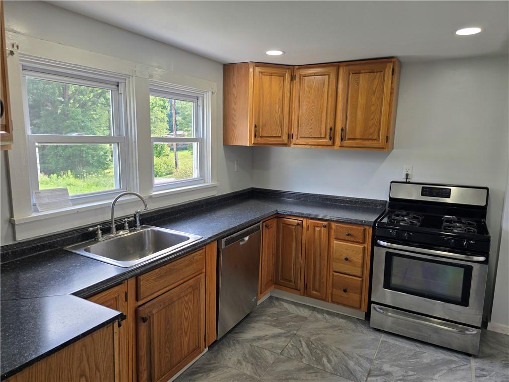 101 Sandy Hill Road Valencia, PA 16059 - Photo 10 of 17
