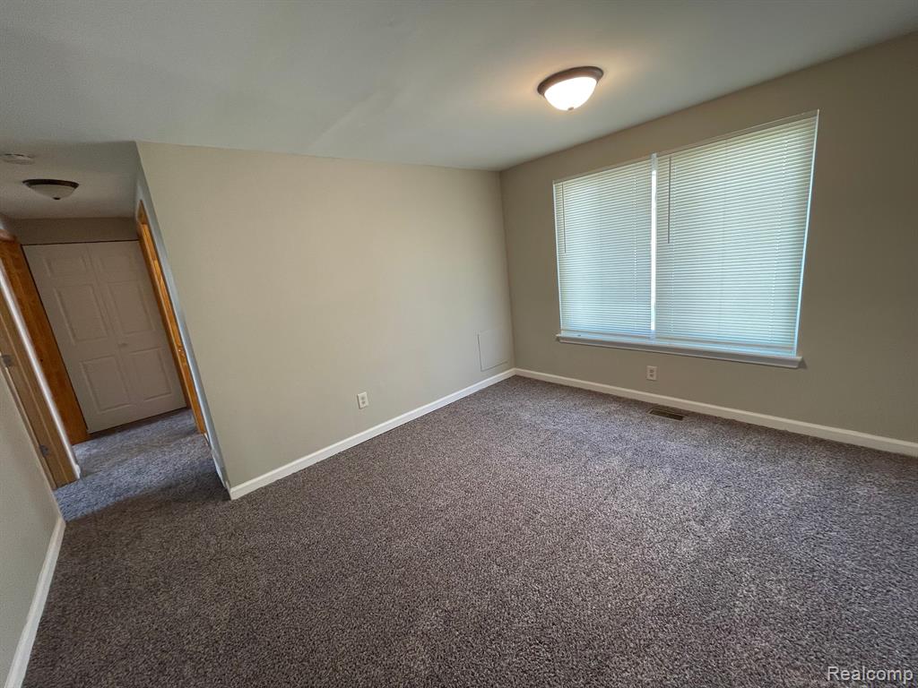 26228 Penn Street Inkster, MI 48141 - Photo 8 of 16