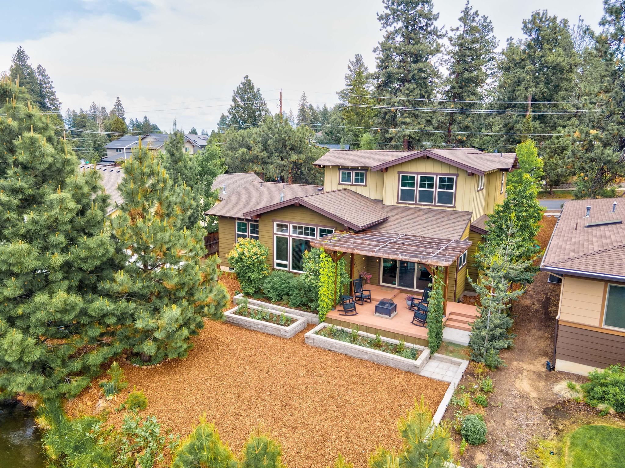 61521 Southwest Blakely Road Bend, OR 97702 - Photo 2 of 47 Address Here-39