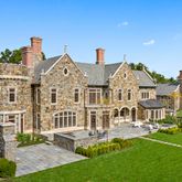 $6,900,000 | 7 Loch Lane, Greenwich, CT 06830