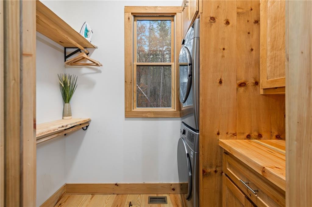 649 Lee’s Ride McCaysville, GA 30555 - Photo 23 of 35