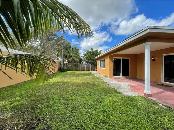 $3,100 | 11420 Northwest 35th Street, Sunrise, FL 33323