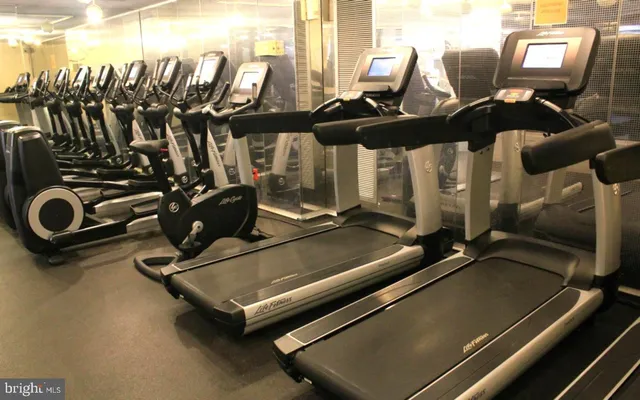 $4,400 | 1530 Key Boulevard, Unit 1319, Arlington, VA 22209