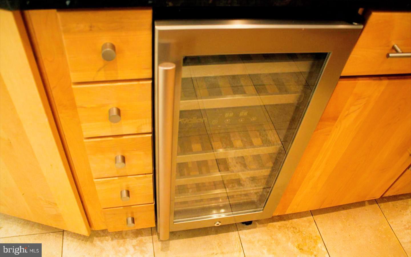 1530 Key Boulevard, Unit 1319 Arlington, VA 22209 - Photo 10 of 30 a view of front door