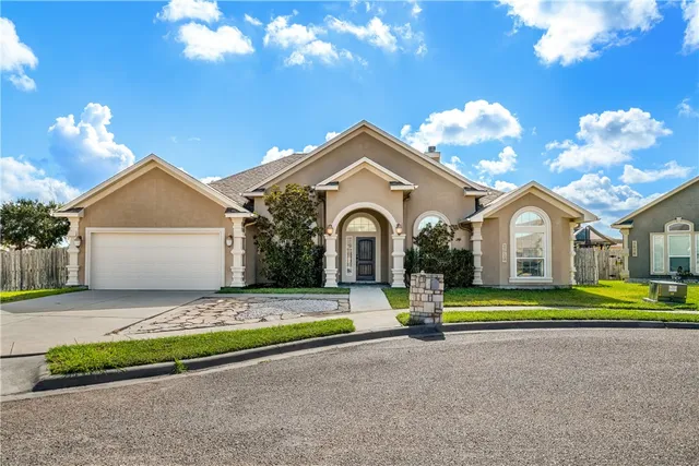 $399,900 | 3610 Silver Lake, Robstown, TX 78380