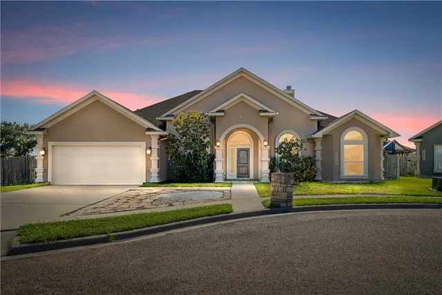 $399,900 | 3610 Silver Lake, Robstown, TX 78380