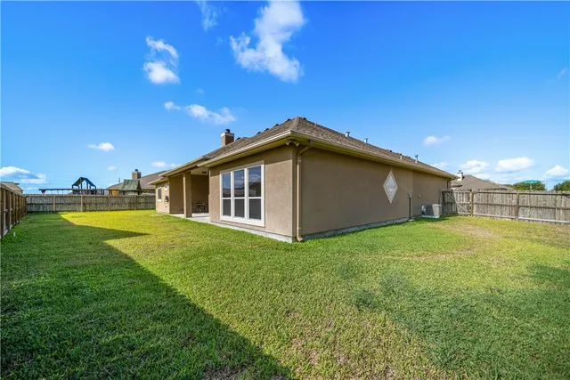 $399,900 | 3610 Silver Lake, Robstown, TX 78380