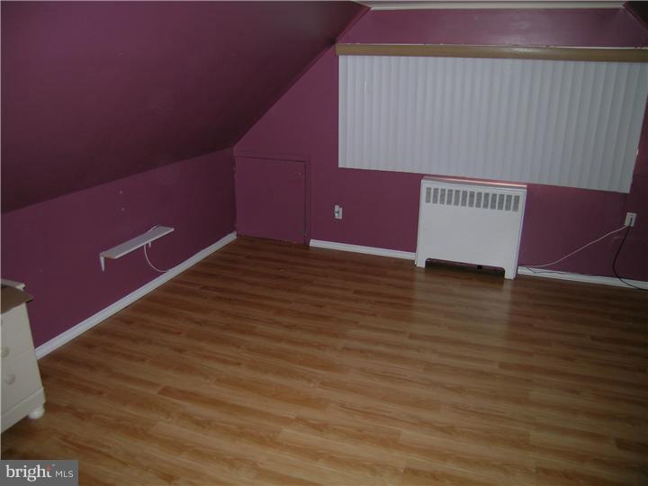 23 June Road Levittown, PA 19056 - Photo 11 of 23 Bedroom - Main