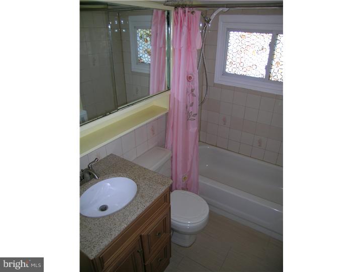23 June Road Levittown, PA 19056 - Photo 16 of 23 Bathroom
