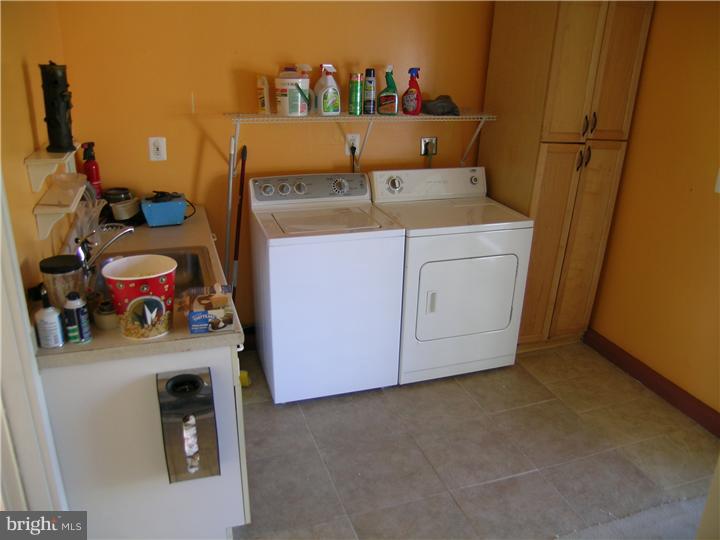 23 June Road Levittown, PA 19056 - Photo 17 of 23 Laundry Room