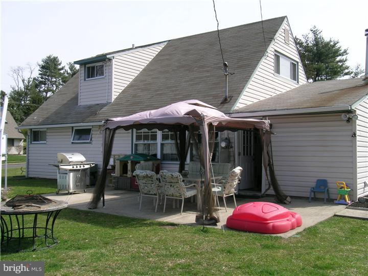23 June Road Levittown, PA 19056 - Photo 22 of 23 Patio