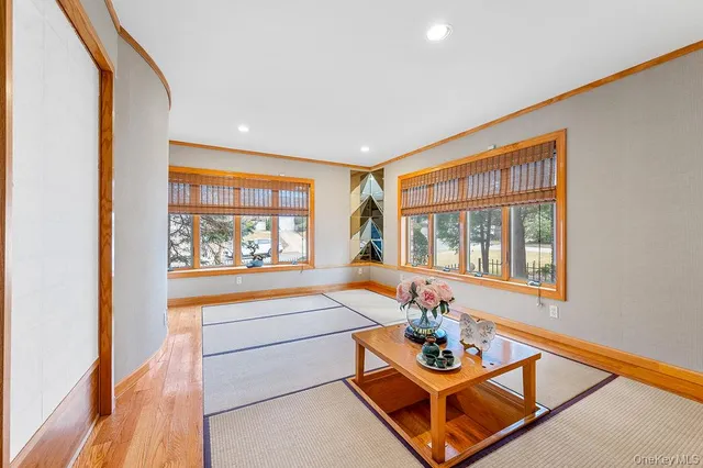 a view of an entryway