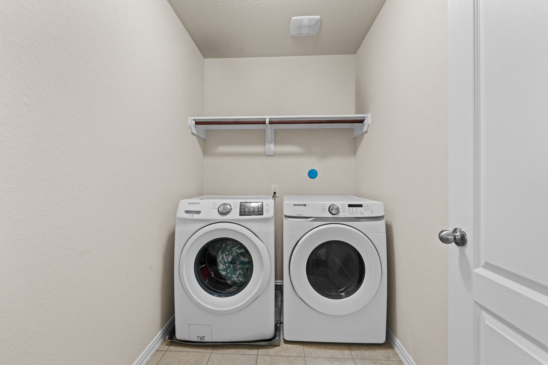 1443 Green Highland Dr Spring Spring, TX 77373 - Photo 14 of 26 Upstairs Laundry