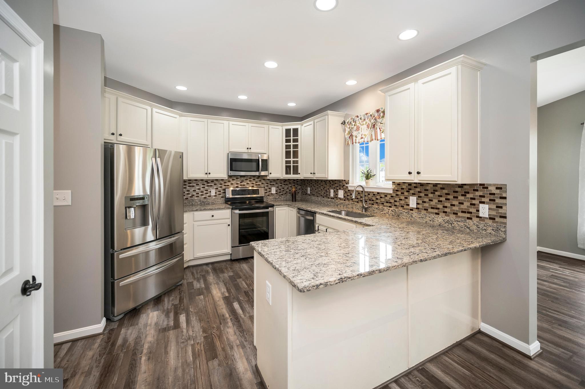 5306 Longbow Road King George, VA 22485 - Photo 14 of 68 Bar in the Kitchen