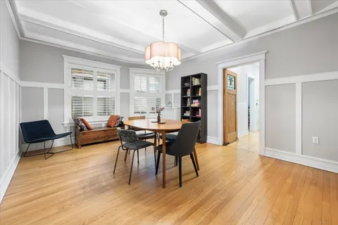 $475,000 | 5522 South Everett Avenue, Unit 1, Chicago, IL 60637