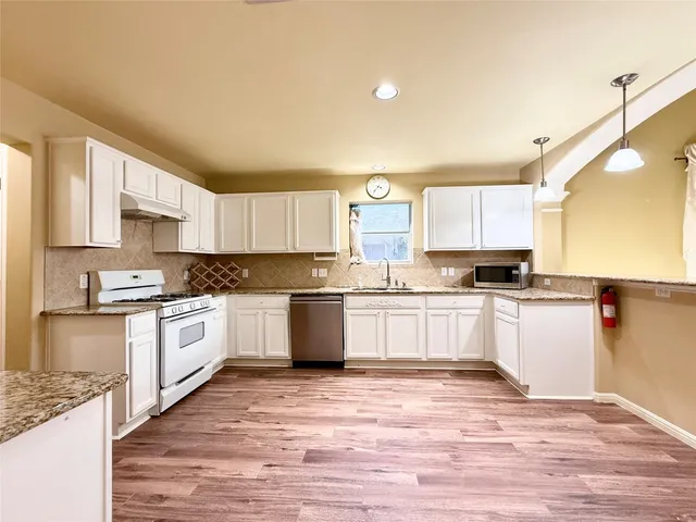 $2,200 | 3916 Bonnie Lane, Round Rock, TX 78665