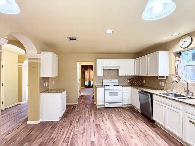 $2,200 | 3916 Bonnie Lane, Round Rock, TX 78665